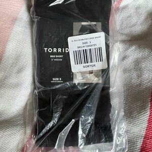 Torrid Black Seamless Bike Short